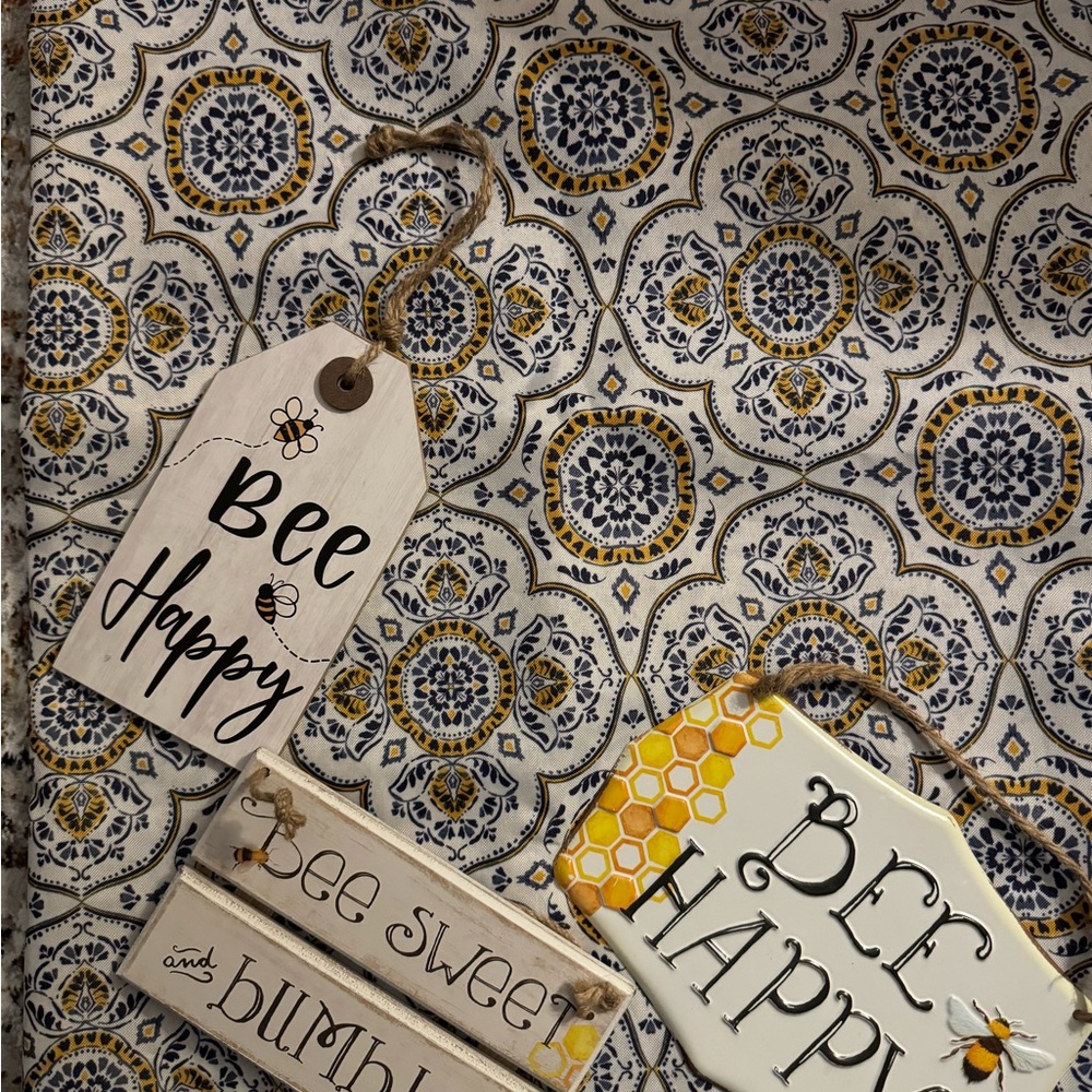 Bee-Themed Decorative Signs